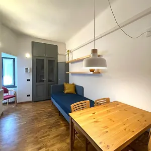 Hotel apartamentowy Easy - And Navigli